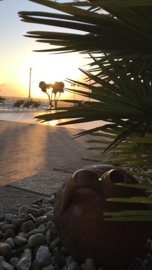 Hotel Ristorante Paradiso Albanella エクステリア 写真