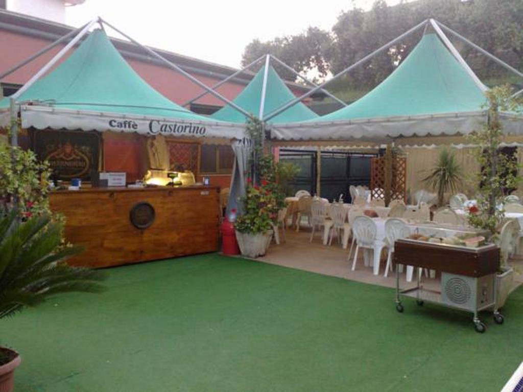 Hotel Ristorante Paradiso Albanella エクステリア 写真