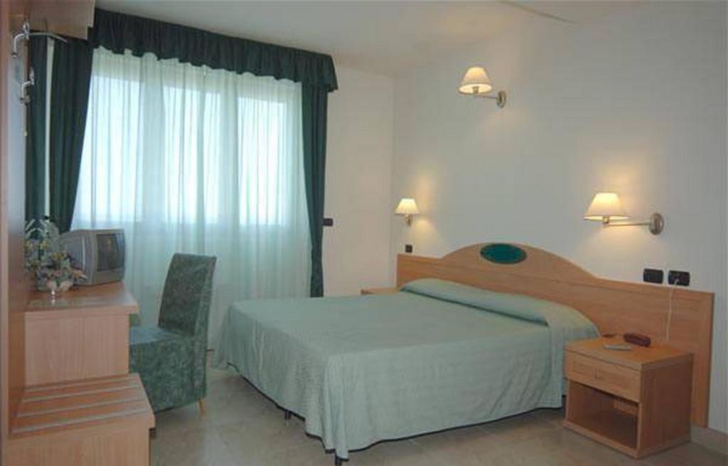 Hotel Ristorante Paradiso Albanella 部屋 写真