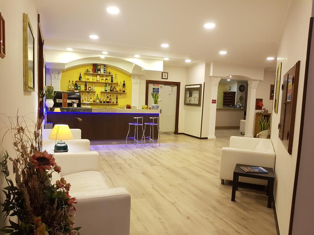 Hotel Ristorante Paradiso Albanella エクステリア 写真