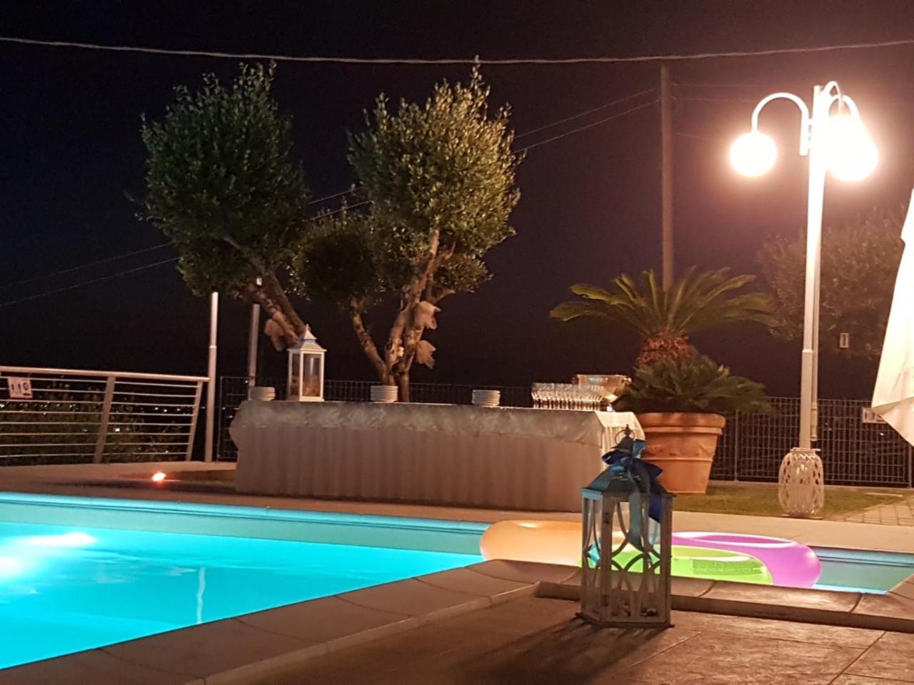 Hotel Ristorante Paradiso Albanella エクステリア 写真